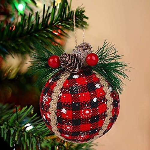 Adornos navideños con bellotas de pino Decoraciones para